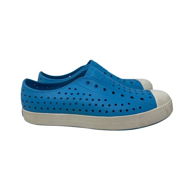 Native Jefferson Blue Perforated Slip-On Shoes With White Rubber Toe Cap Size J6 - Picture 1 of 8